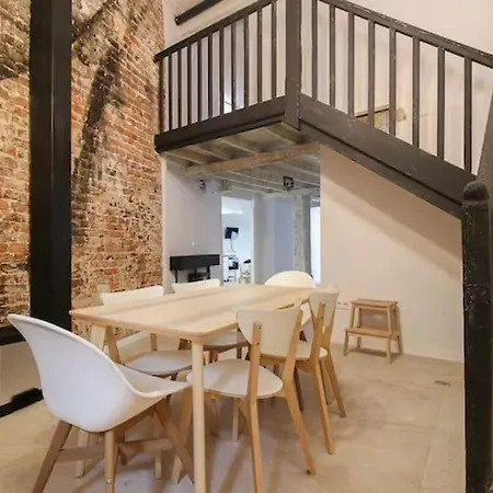 דירה Vivienda En El Centro De *